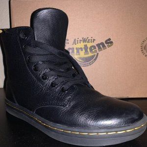 Dr. Martens Leyton 6 Leather Combat Boots
